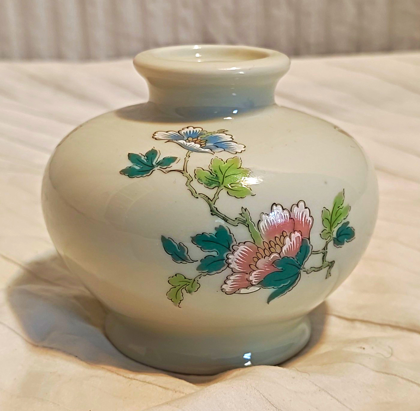 Cho-Cho San Francisco Takahashi Japanese Floral Butterfly Vase