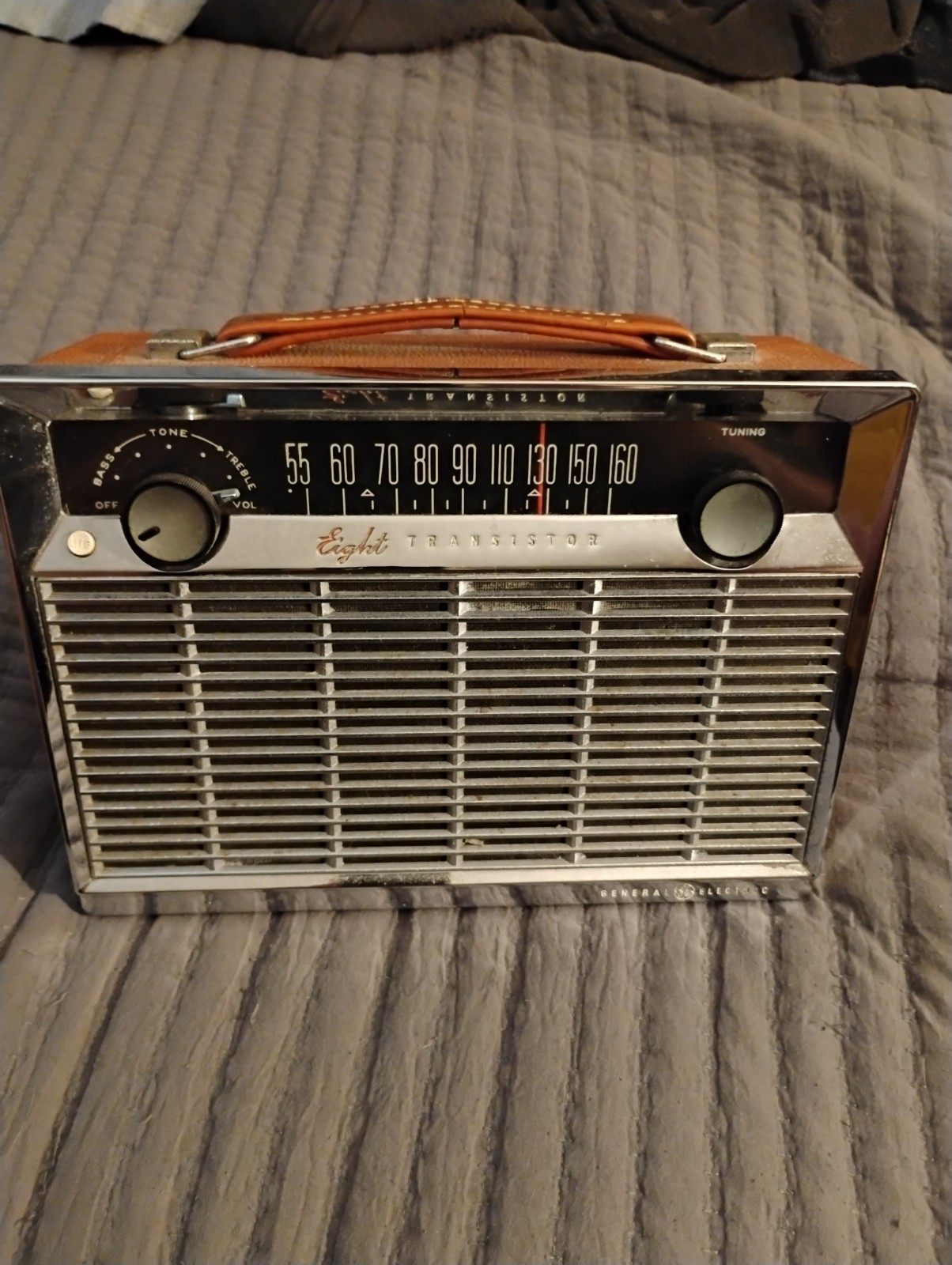 Vintage 1960s General Electric P780 Portable Transistor Radio