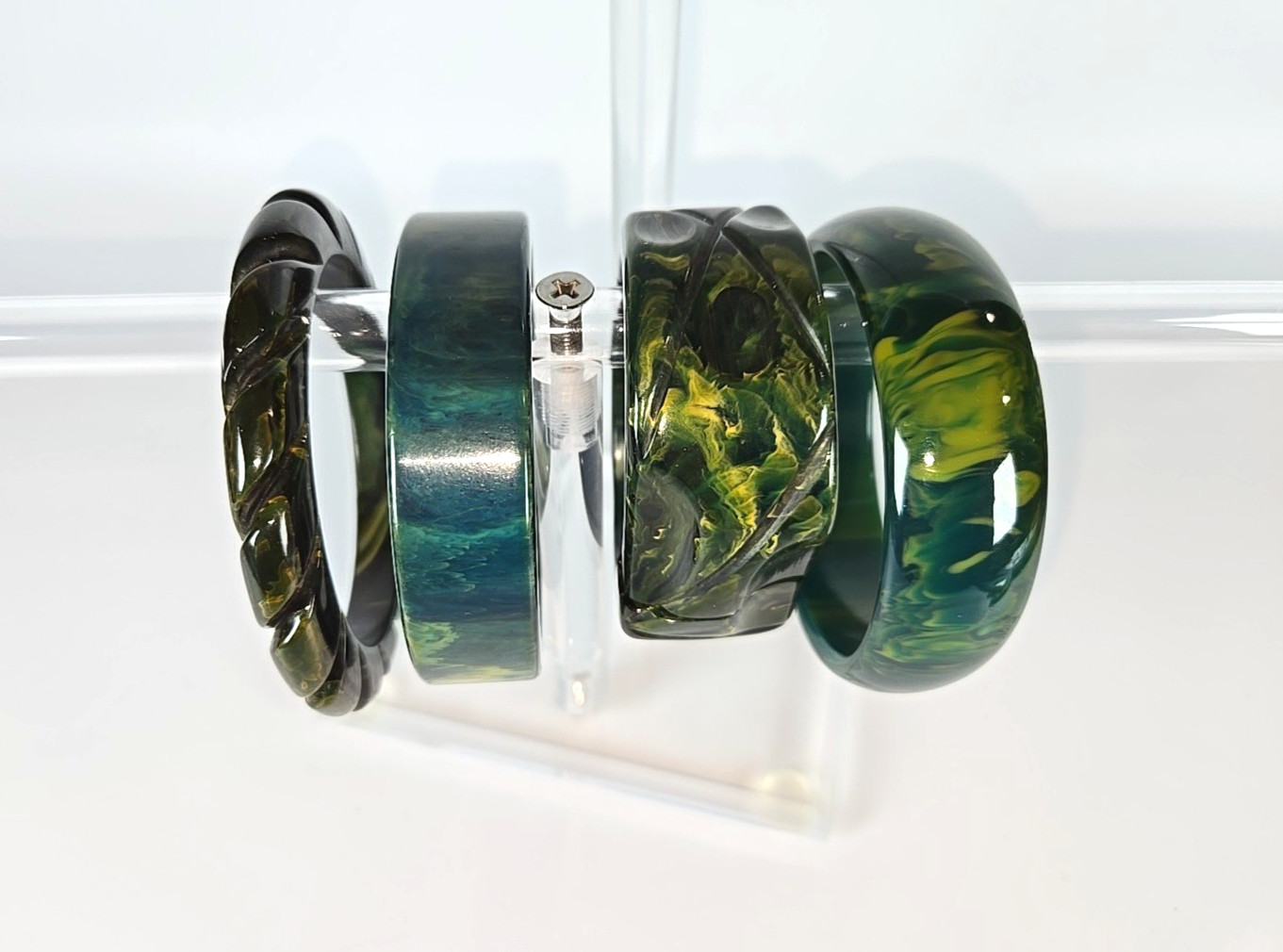 Lot of 4 Beautiful Blue Moon Marbled Catalin Bakelite Bangles Bracelets