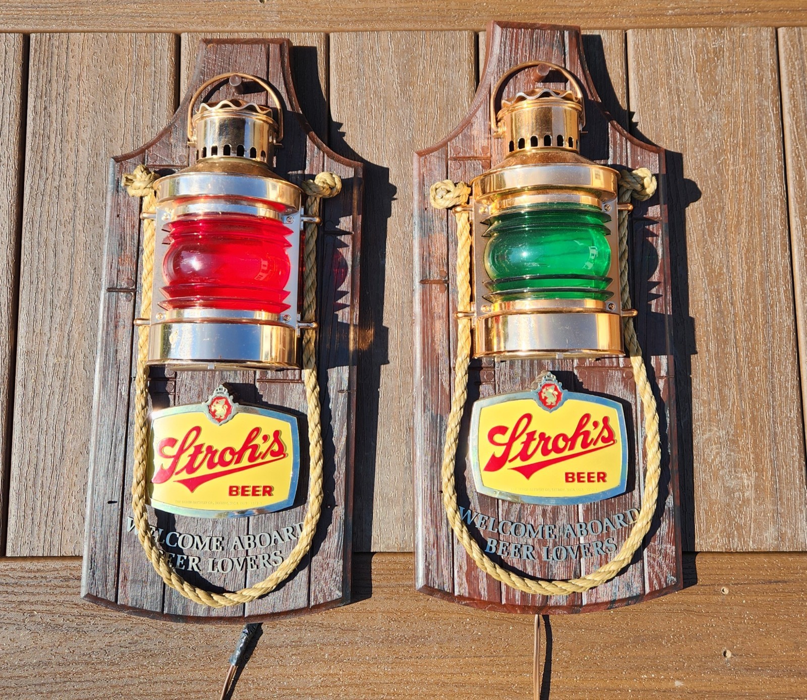 Vintage Red + Green Stroh\'s Beer Sign Lighted Lantern Bar Pub Nautical Rope Set