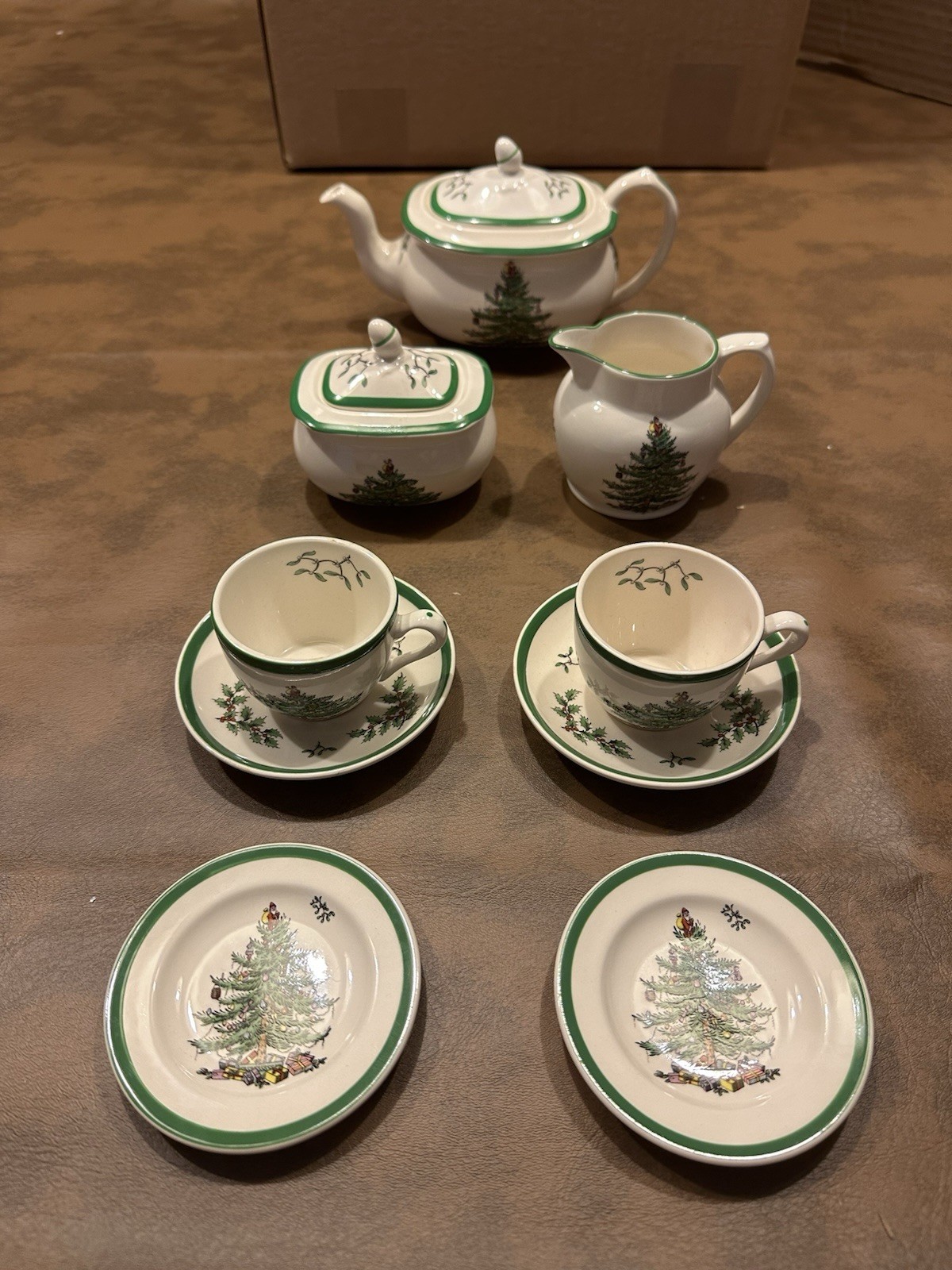 Spode Christmas Tree Children\'s Tea Set 11 Pieces Made in England Spode Christmas Tree Children\'s Tea Set 11 Pieces Made in England