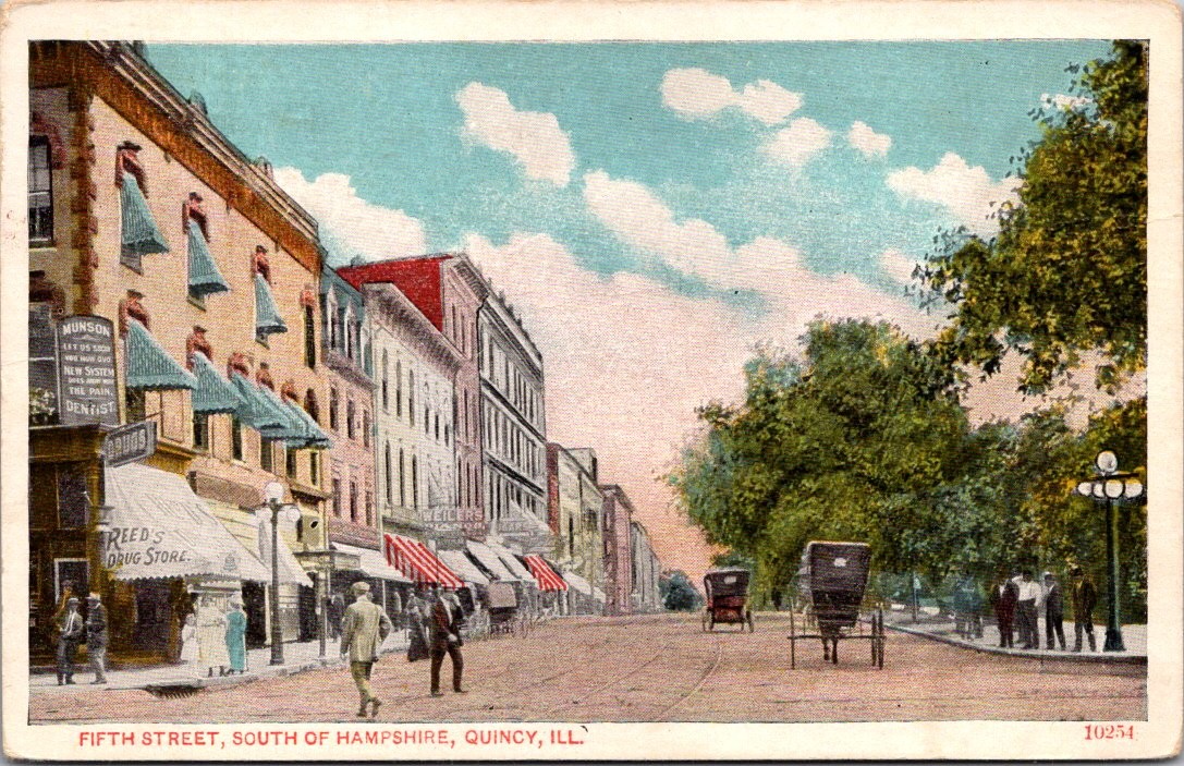 Quincy Illinois Fifth Street Reed\'s Drug Store Horse Carriages Postcard