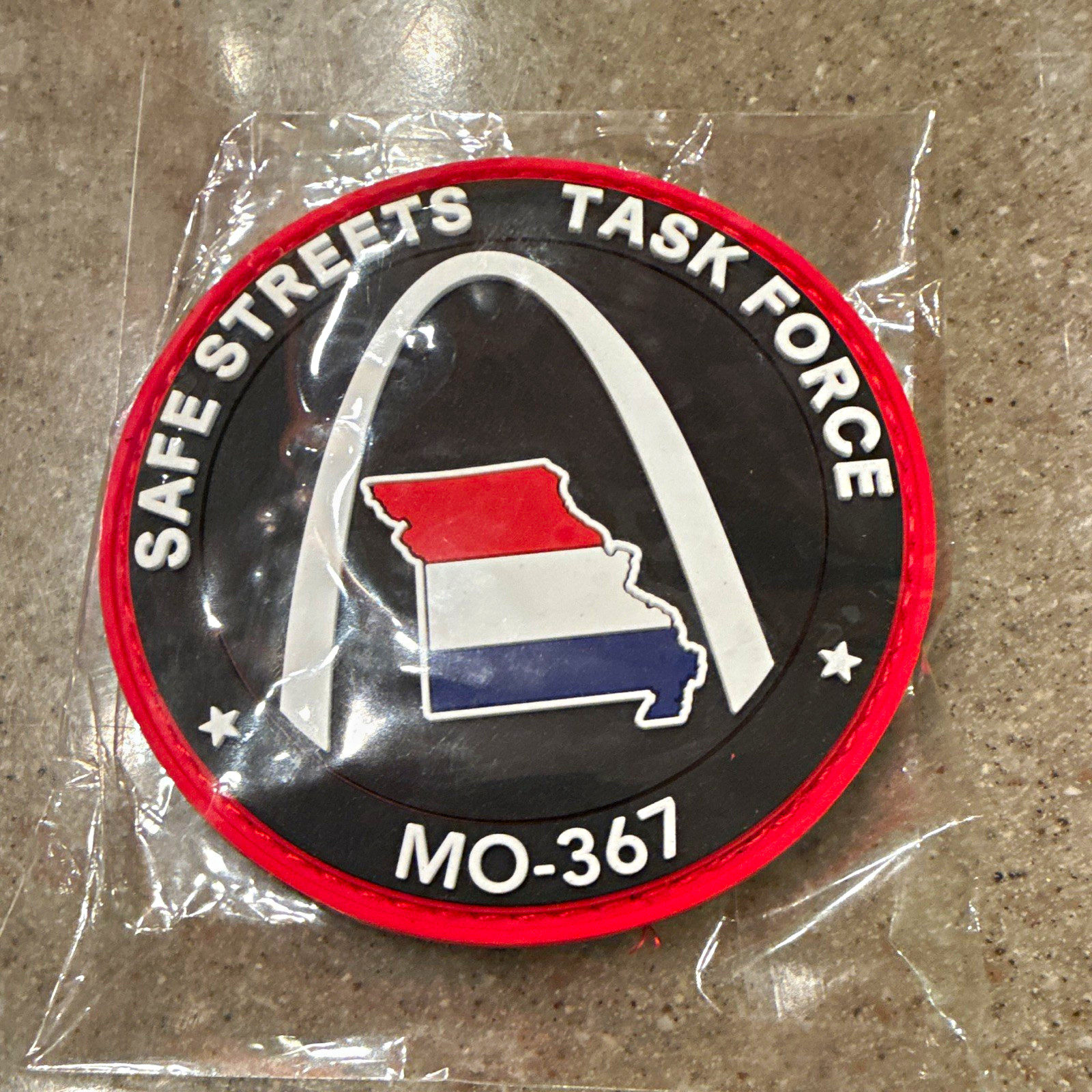St. Louis, MO Safe Streets Task Force MO-367 Round PVC Rubber Souvenir Patch