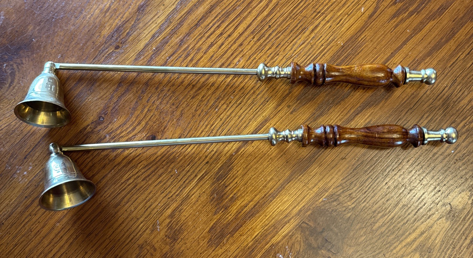 VTG Set Of 2 Brass W/Wood Handle Candle Snuffers~Made In India 12”~Americana(U)