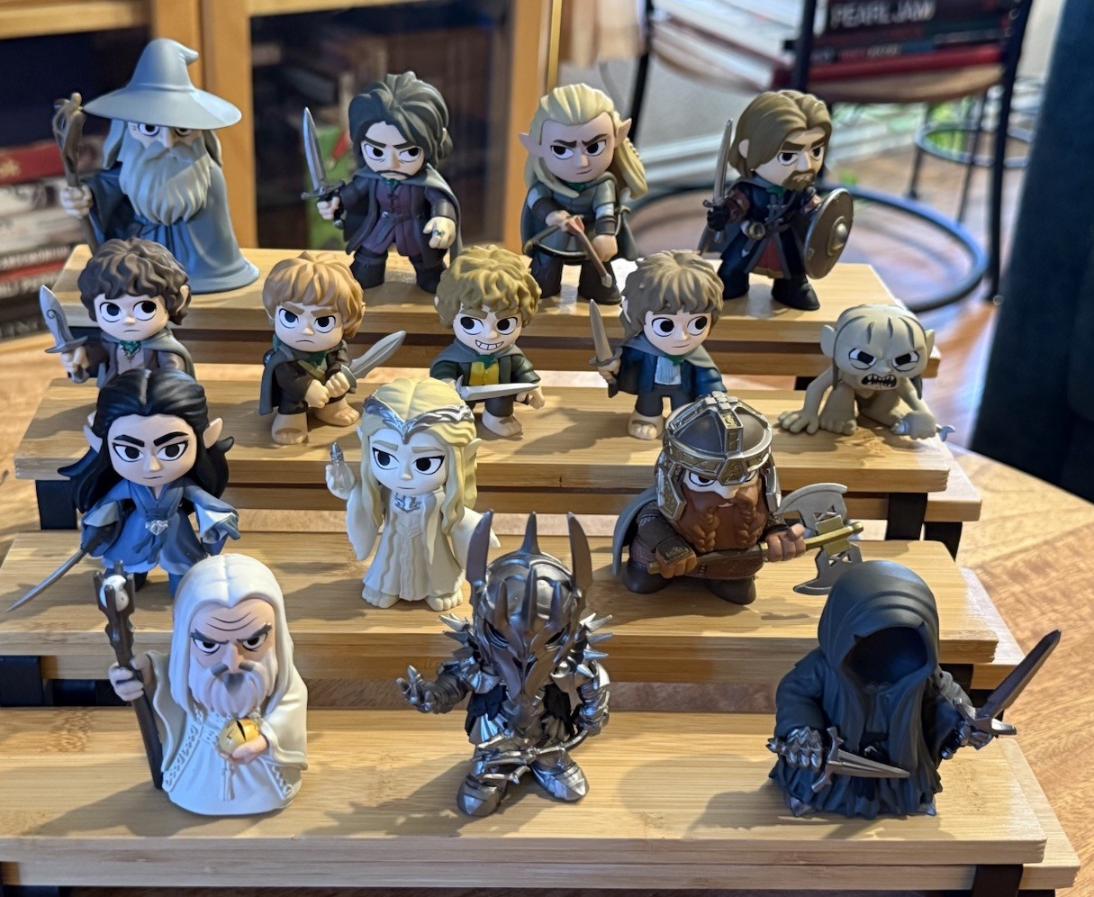 Funko Mystery Minis Lord of the Rings LOTR Figures Arwen Galadriel Sauron Nazgûl
