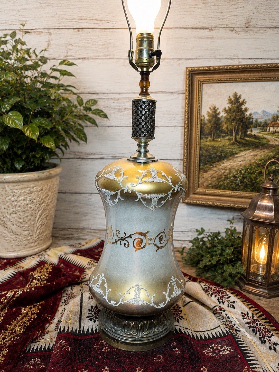 Vintage Hollywood Regency Gold Frosted Glass Table Lamp Ornate Filigree MCM