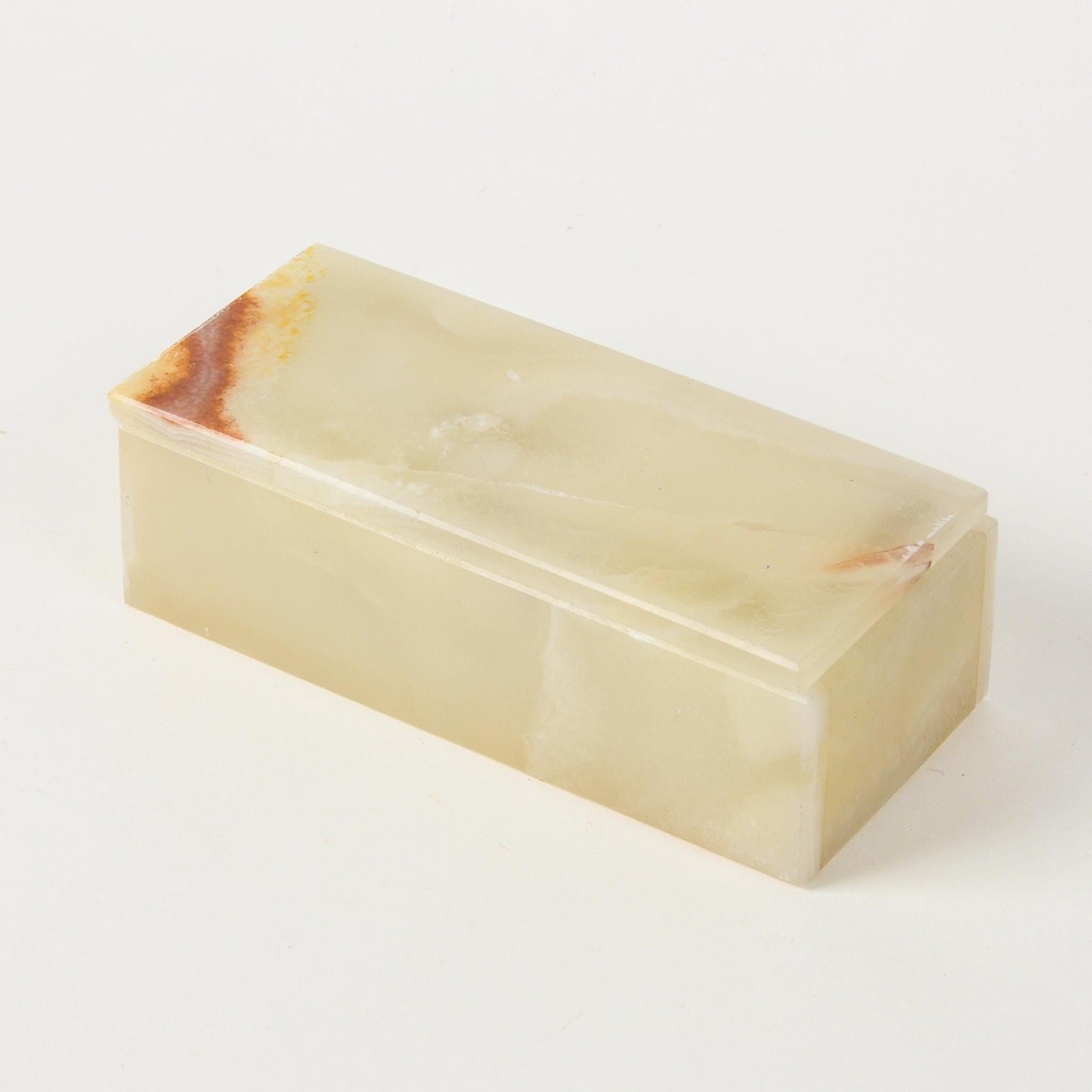 Vintage Carved Onyx Lidded Box Made in Pakistan Vintage Carved Onyx Lidded Box Made in Pakistan