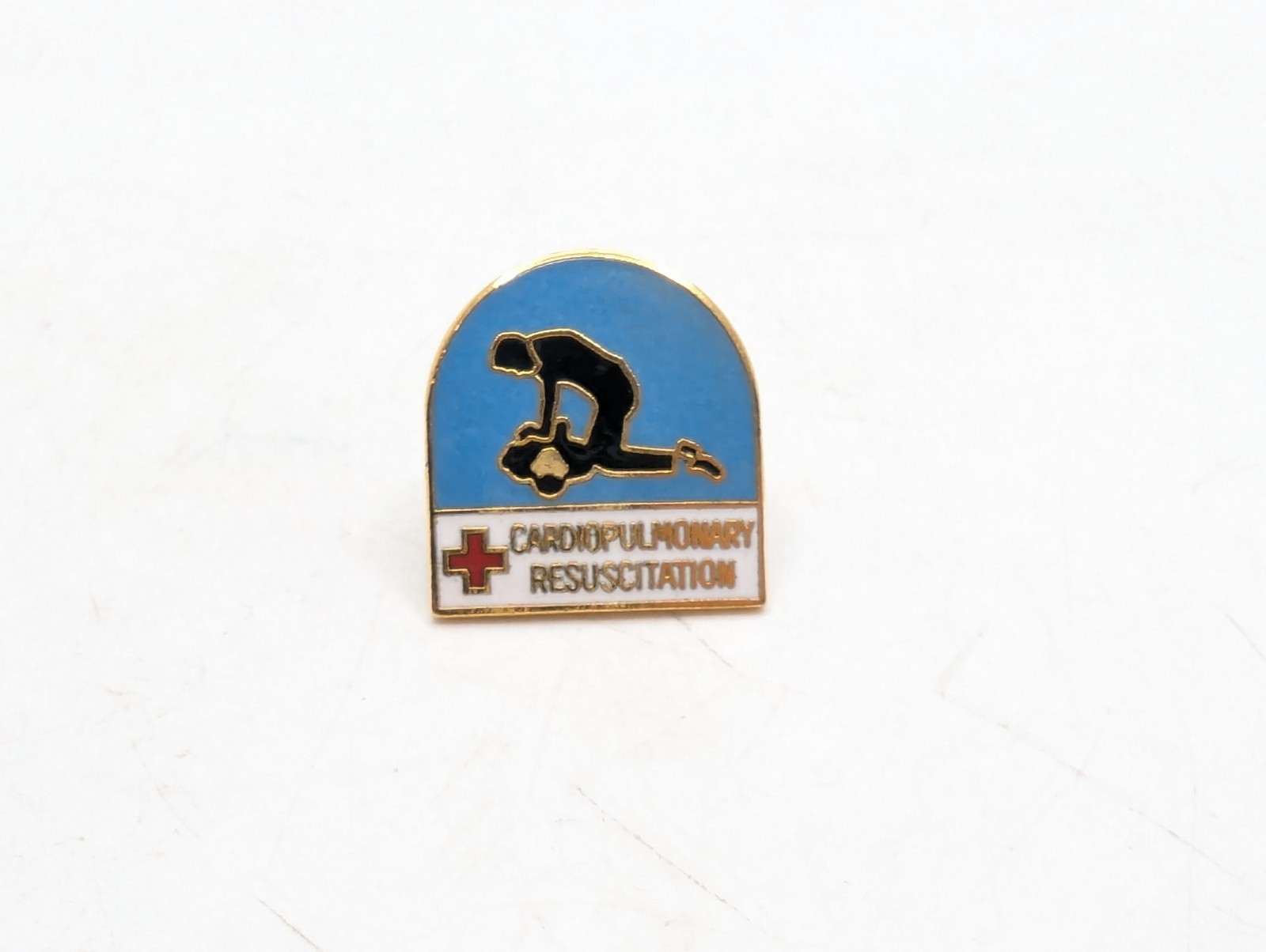 Vtg American Red Cross Cardiopulmonary Resuscitation CPR Lapel Pin