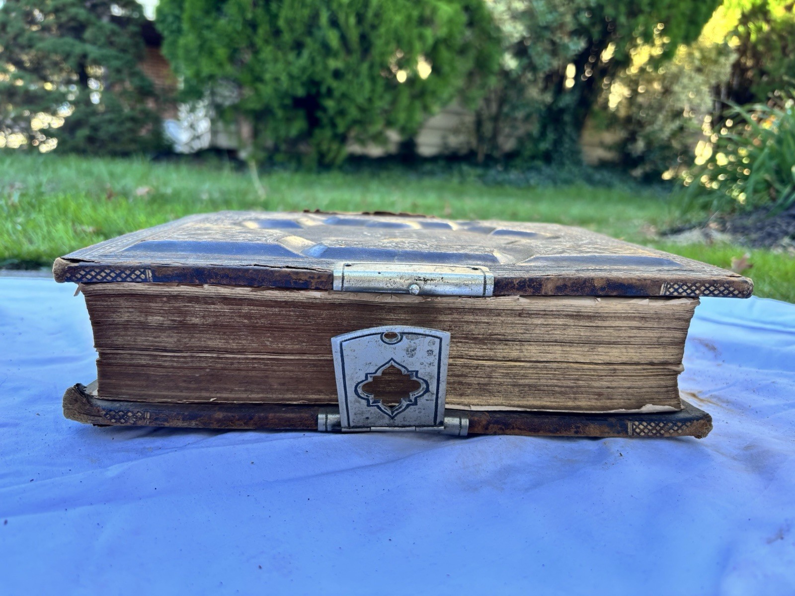 Antique c. 1884 Victorian Parlor Bible w/ Brass Clips - A.J. Holman & Co