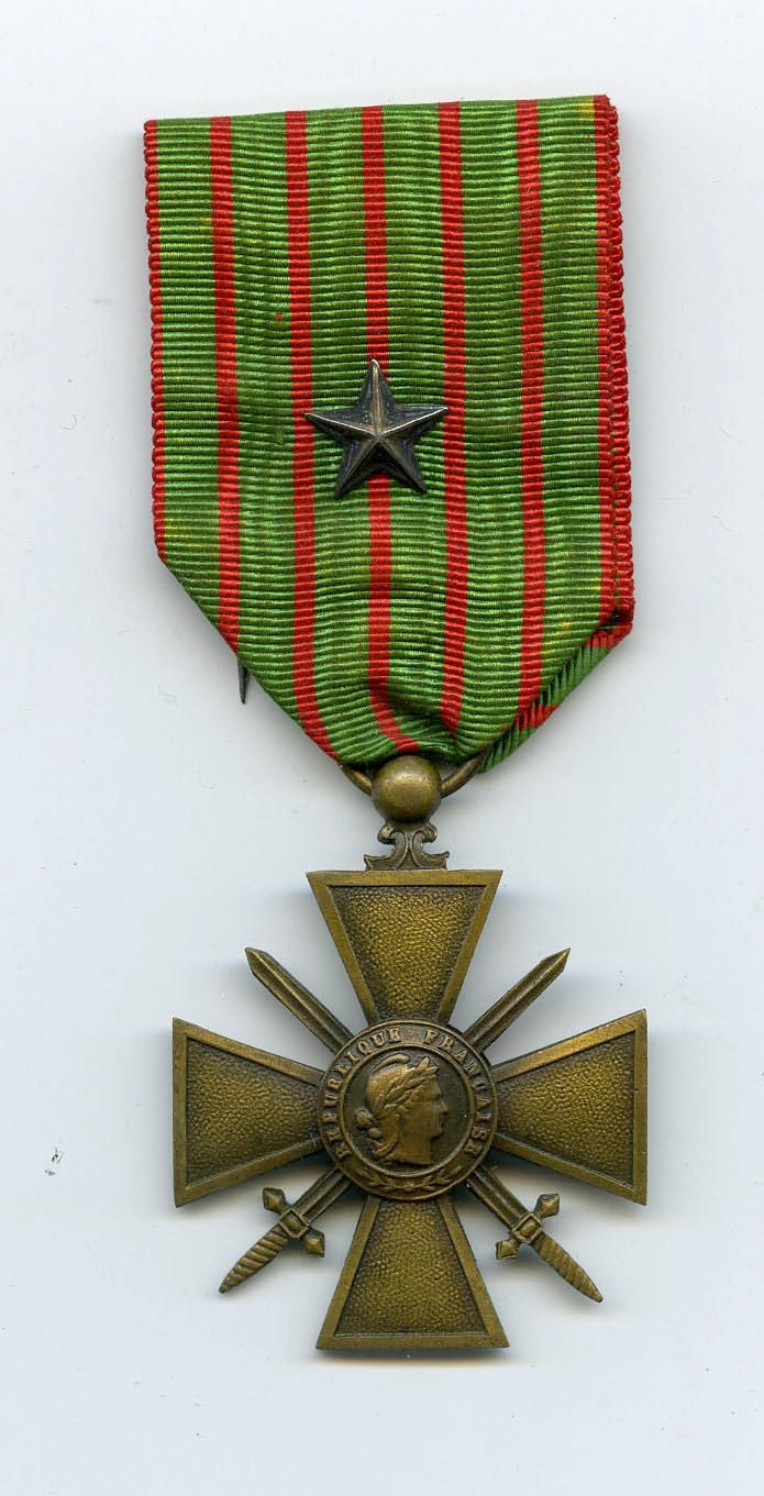 WWI FRANCE French 1914-1916 CROIX DE GUERRE Medal with Hanger (One Star)