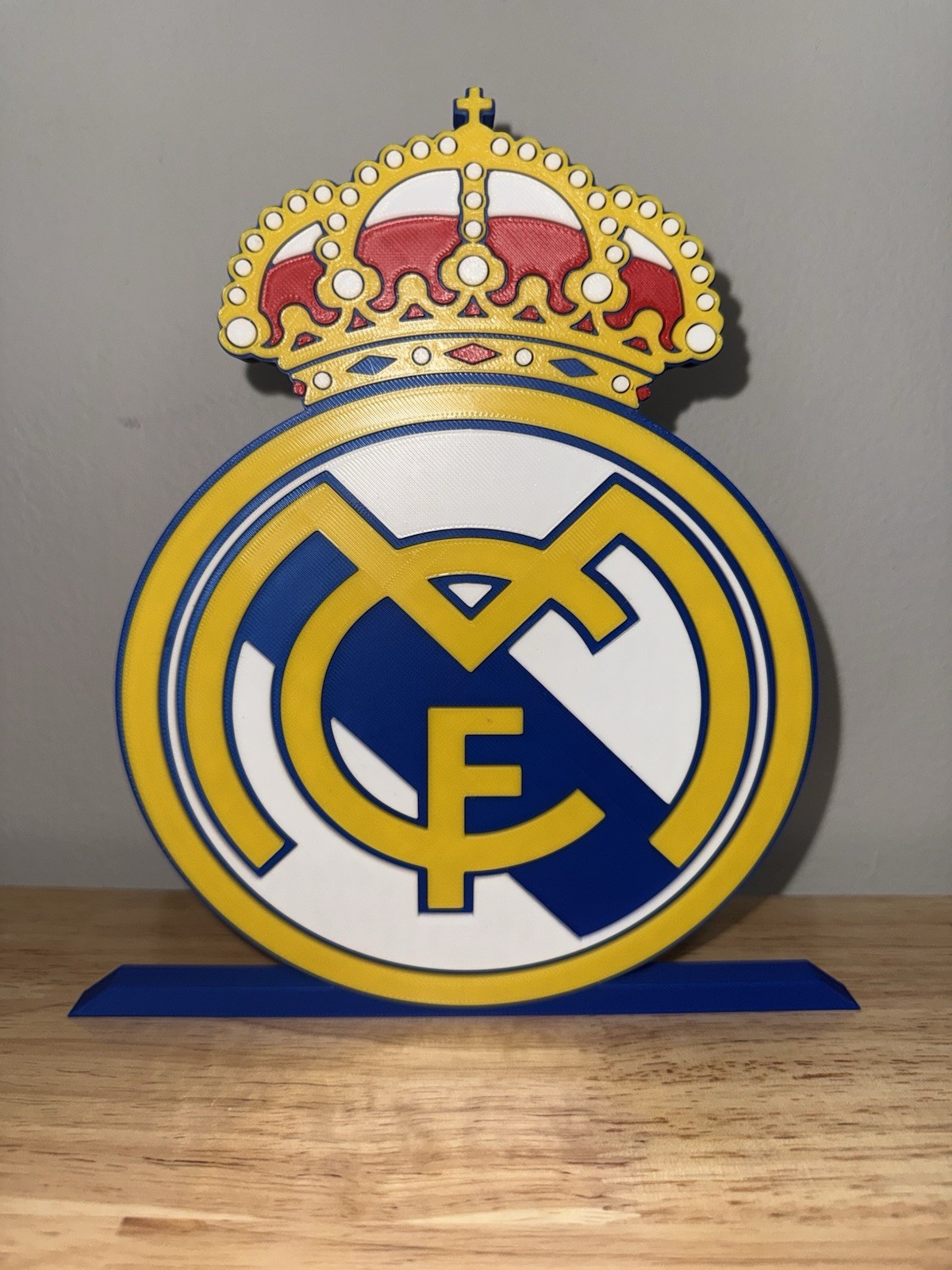 Real Madrid Club Soccer Logo Sign Shelf Art Wall Display Gift Futbol W/ Stand