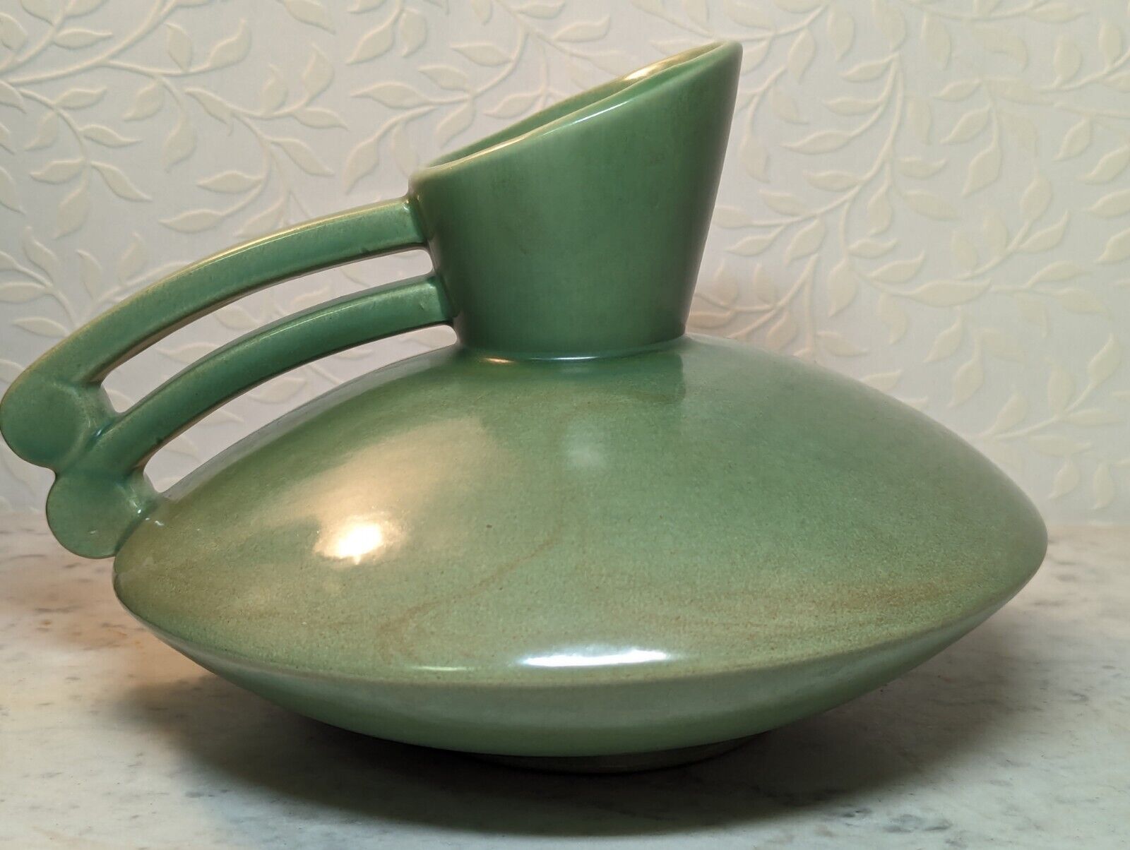 MCM Mid Century Atomic UFO Red Wing Asymmetrical Vase Green Geometric Pottery 