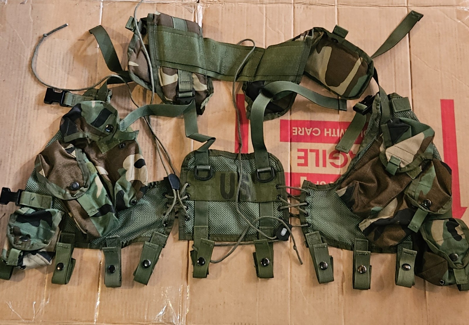 US USGI M81 WOODLAND CAMO LBV US USGI M81 WOODLAND CAMO LBV