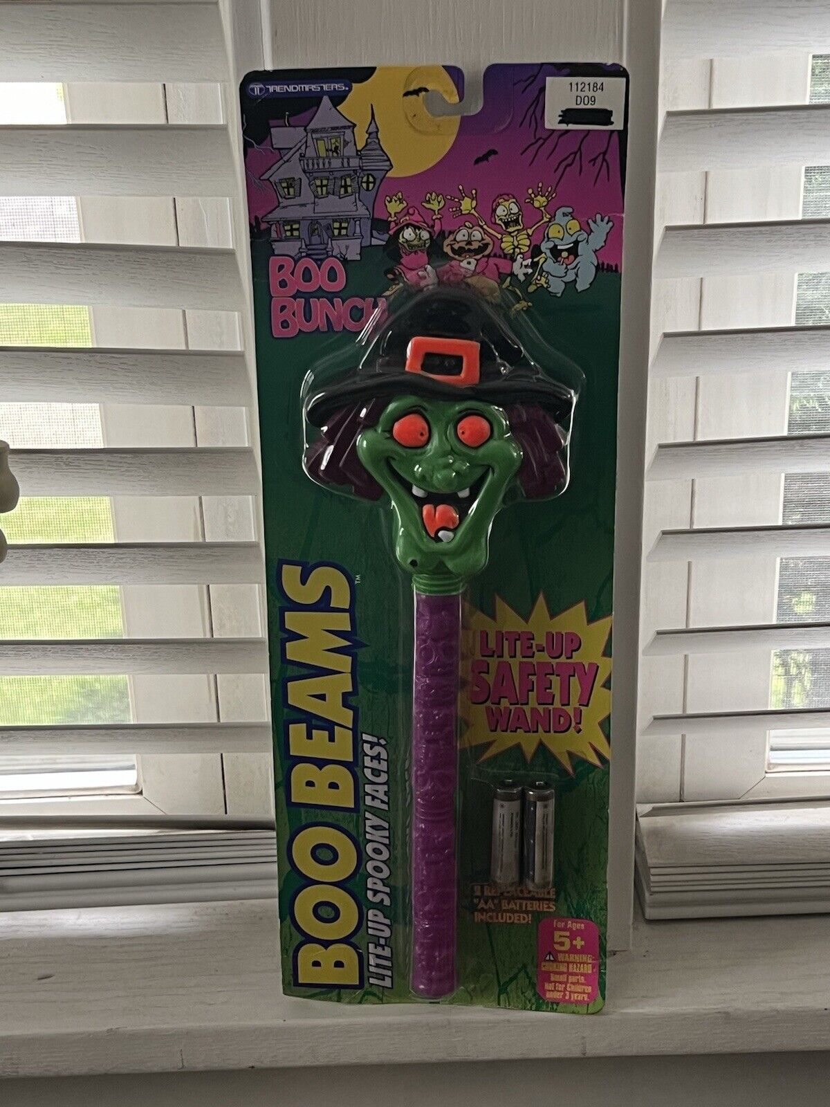 Vintage Halloween 1993 BOO BEAMS LIGHT UP SAFETY WAND WITCH