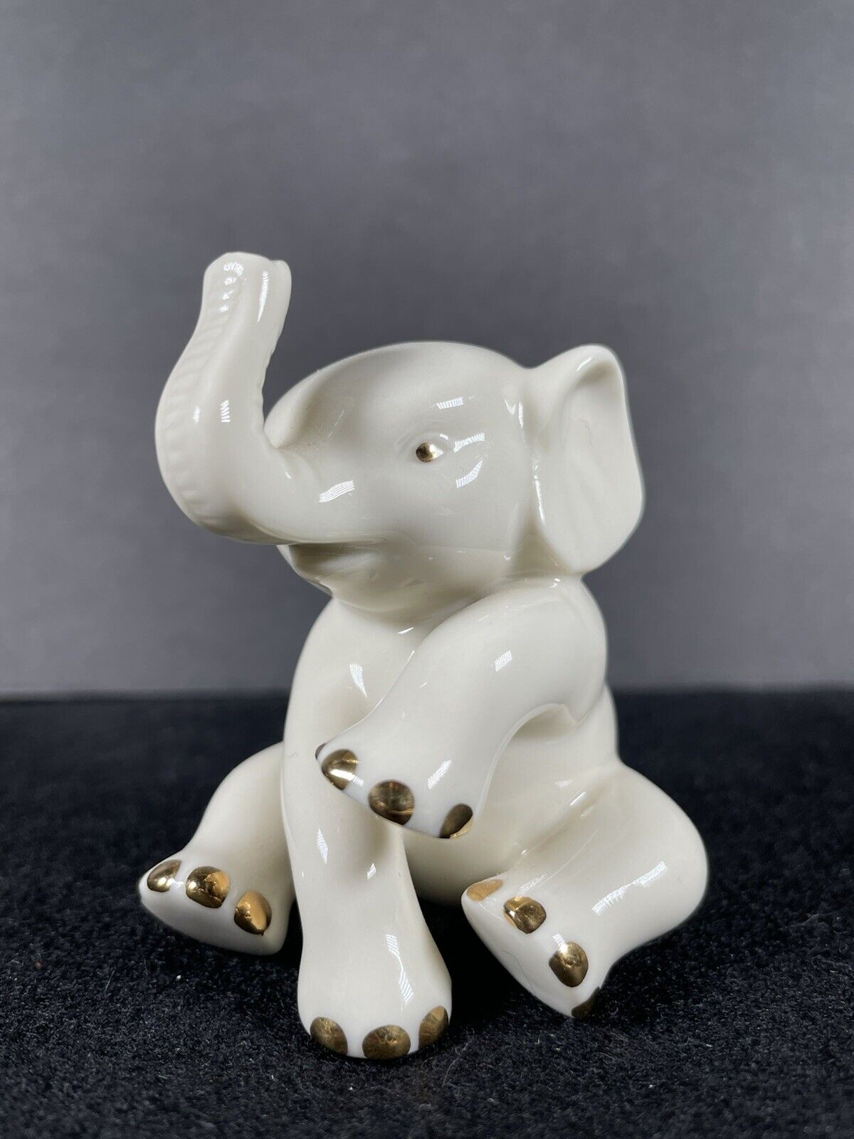 Lenox Porcelain Sitting Baby Elephant Figurine Cream With Gold Trim Trunk Up