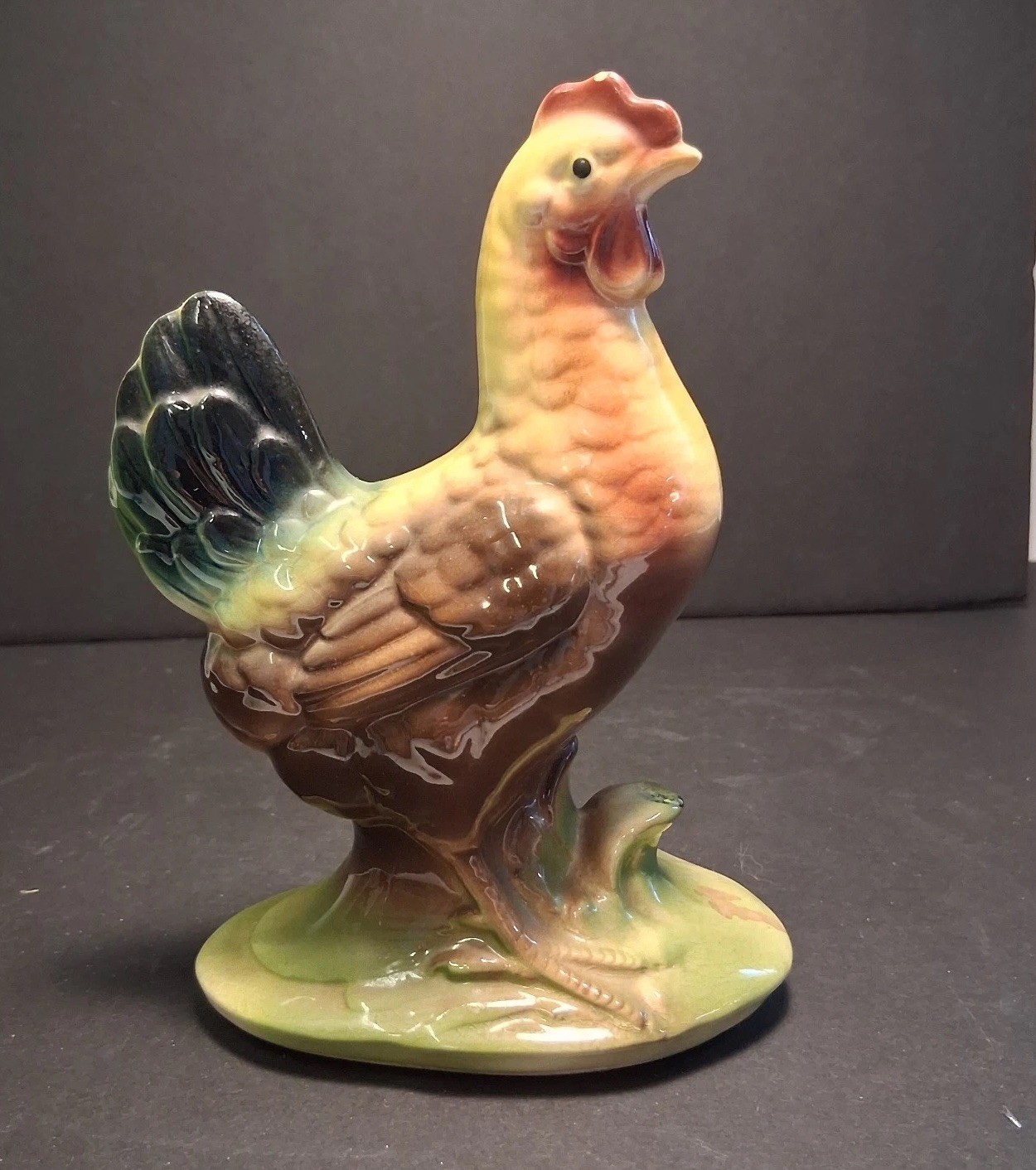 vintage  Royal Windsor ceramic hen figurine, mid-20 Century country Style.