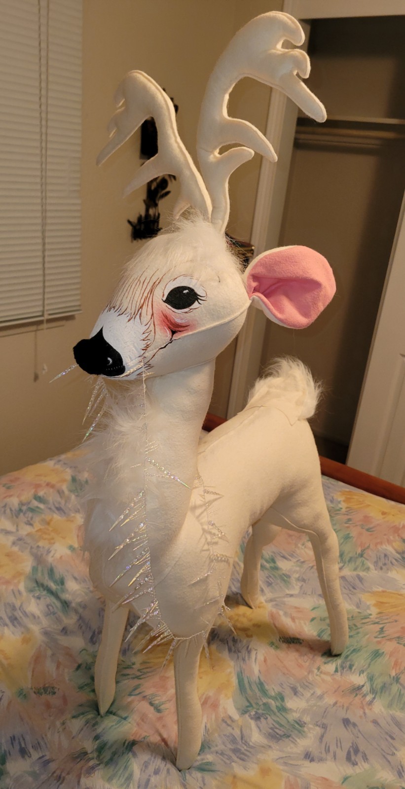 Rare Vintage Annalee 40 Inch Tall Snowy White Reindeer With Icicles 