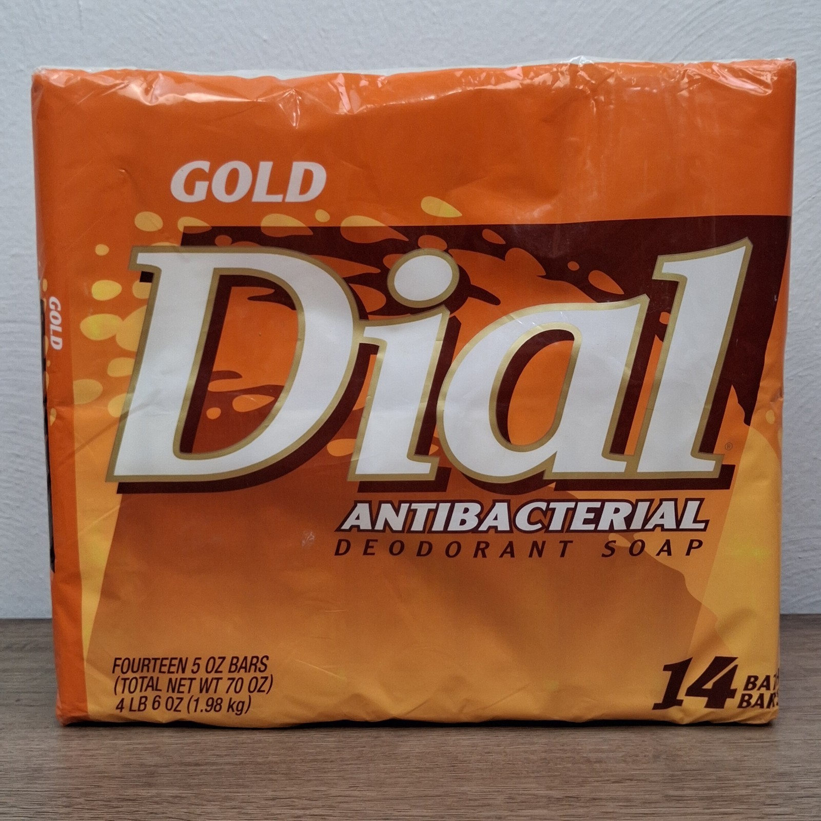Vintage 1998 Dial Gold Antibacterial Deodorant Bar Soap Three 4.5oz Bars NOS