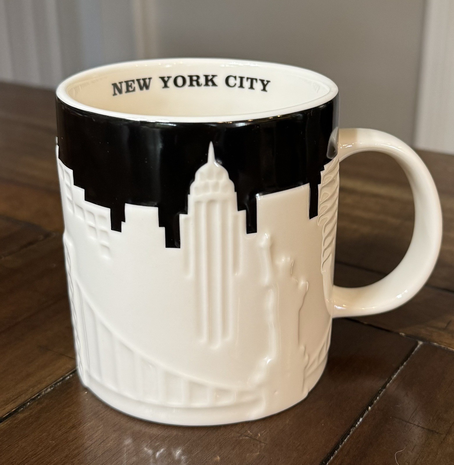 2012 Starbucks 16oz Collectors Series Mug New York City Relief PreOwned Display