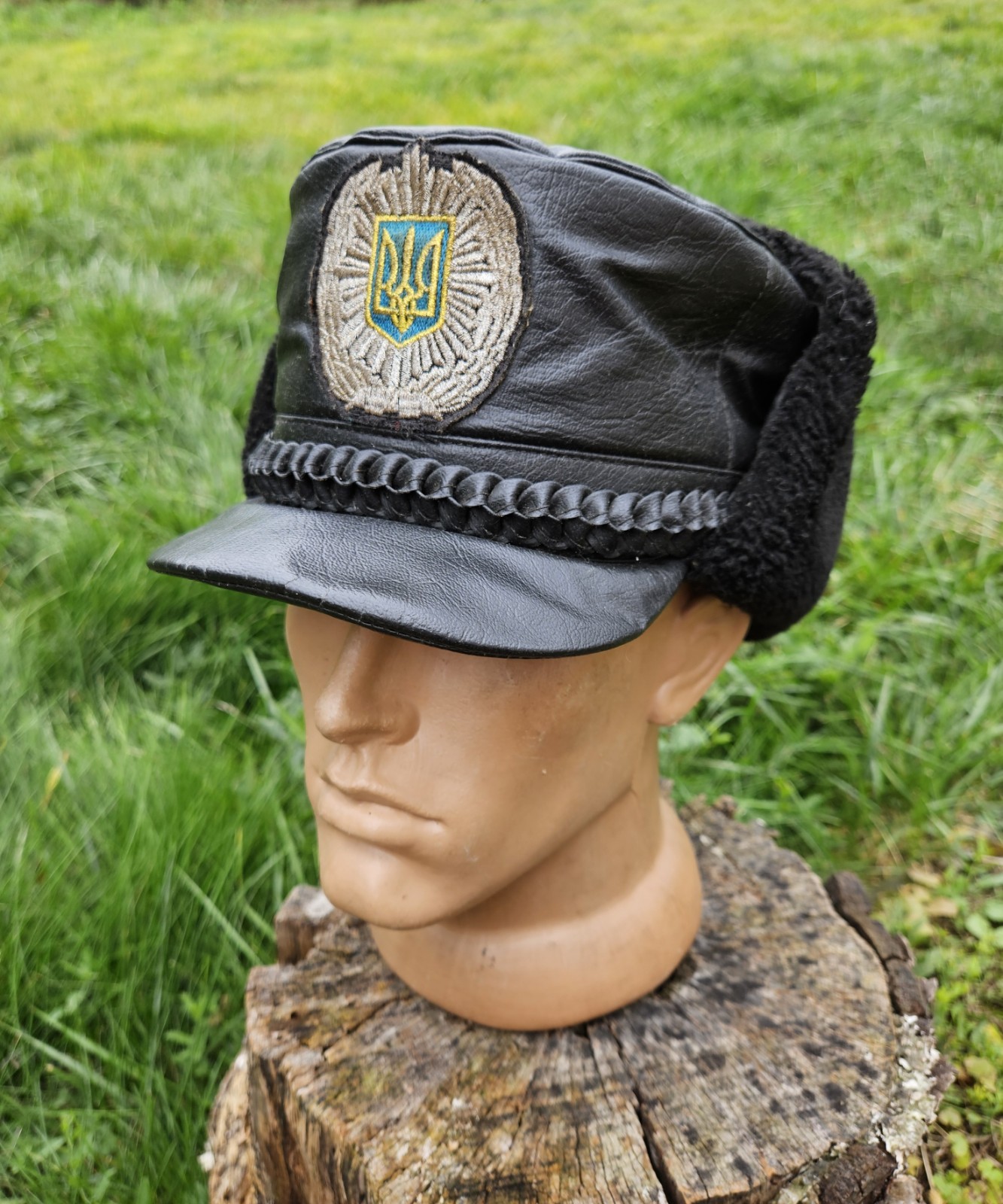 Ukrainian Officer Winter Hat Uniform Cockade Military Ukrainian Officer Winter Hat Uniform Cockade Military