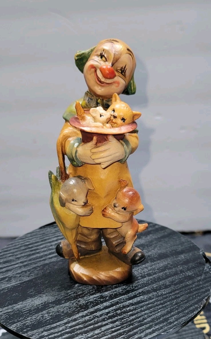 ANRI Hand-carved and Painted 6\