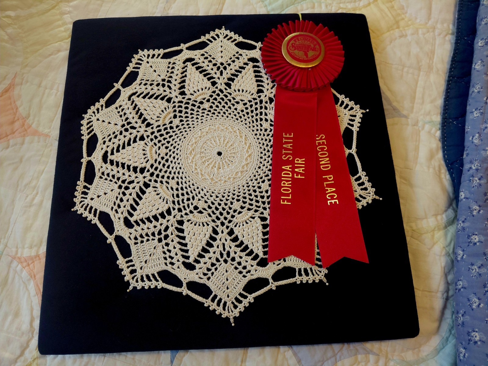 Vtg Hand Crocheted Doily 14\ Vtg Hand Crocheted Doily 14\