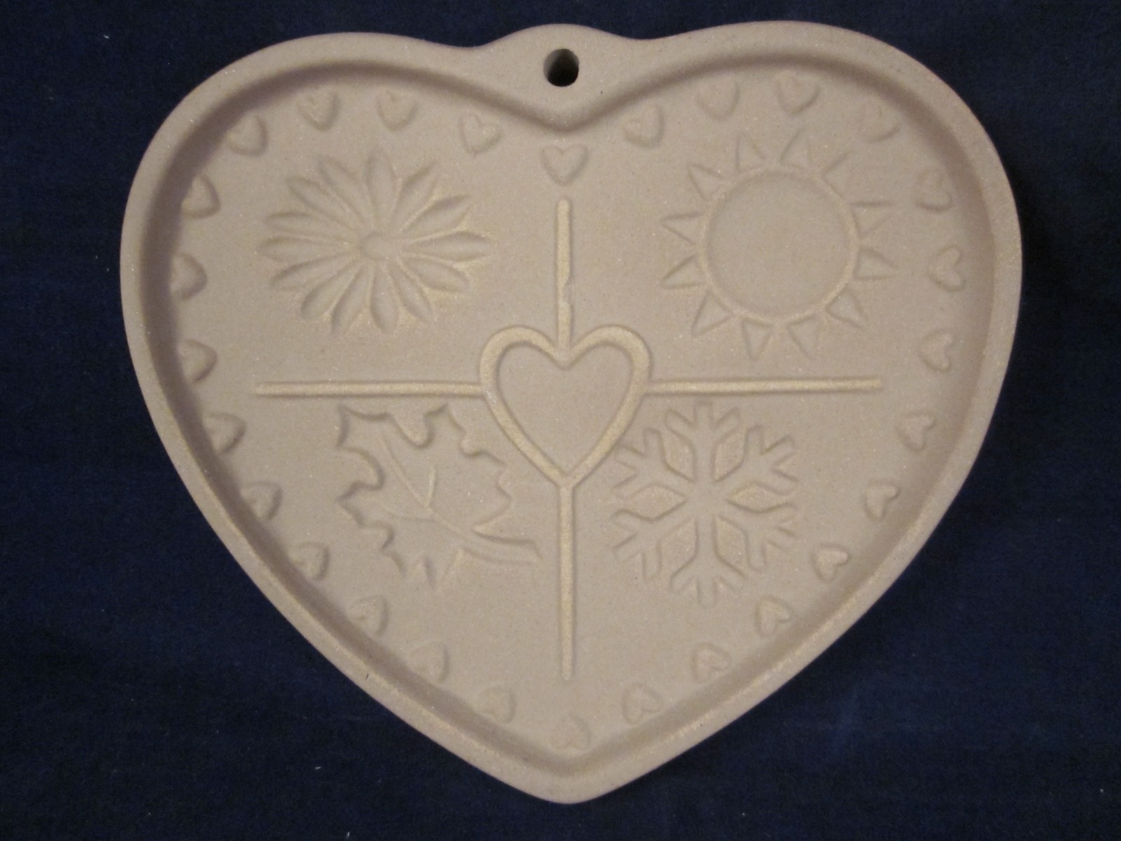 THE PAMPERED CHEF Cookie Mold 1997 SEASONS OF THE HEART Family Heritage EXC