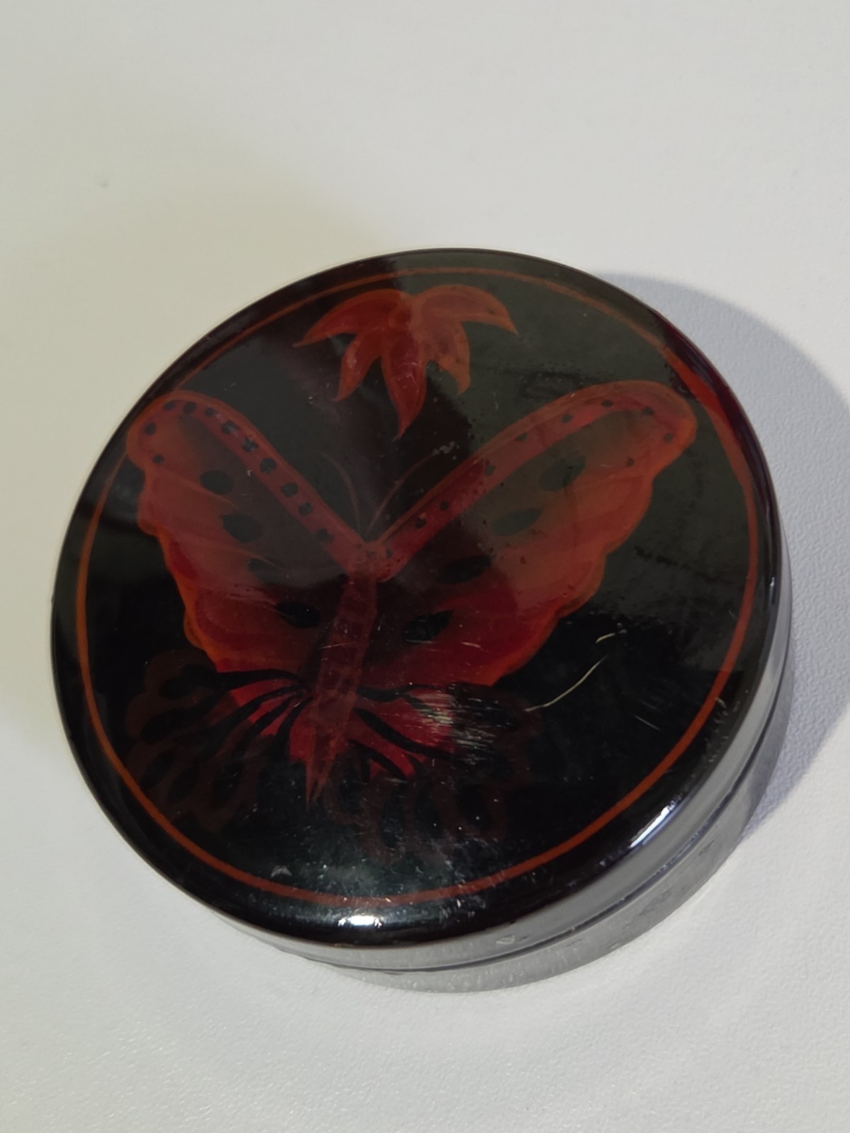 Vintage Hand Painted Butterfly Lacquer Wood Trinket Box Velvet Interior