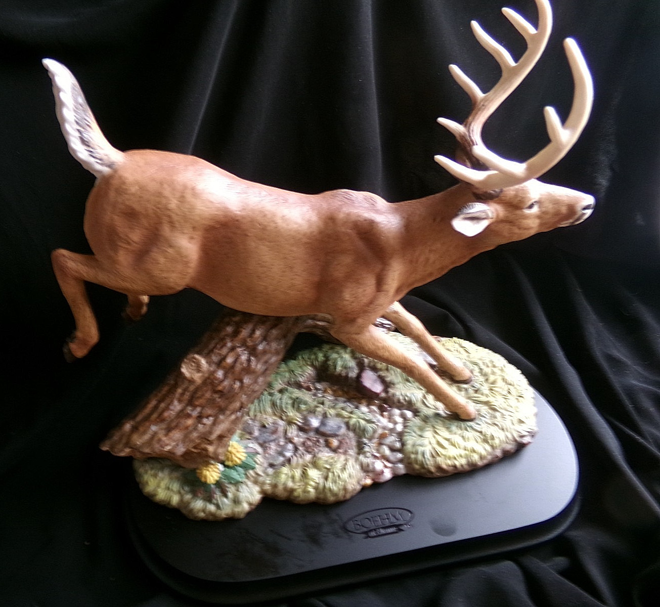 Boehm At Home by Home Interiors “Ten Point Whitetail Buck” w/stand Mint 😃😊