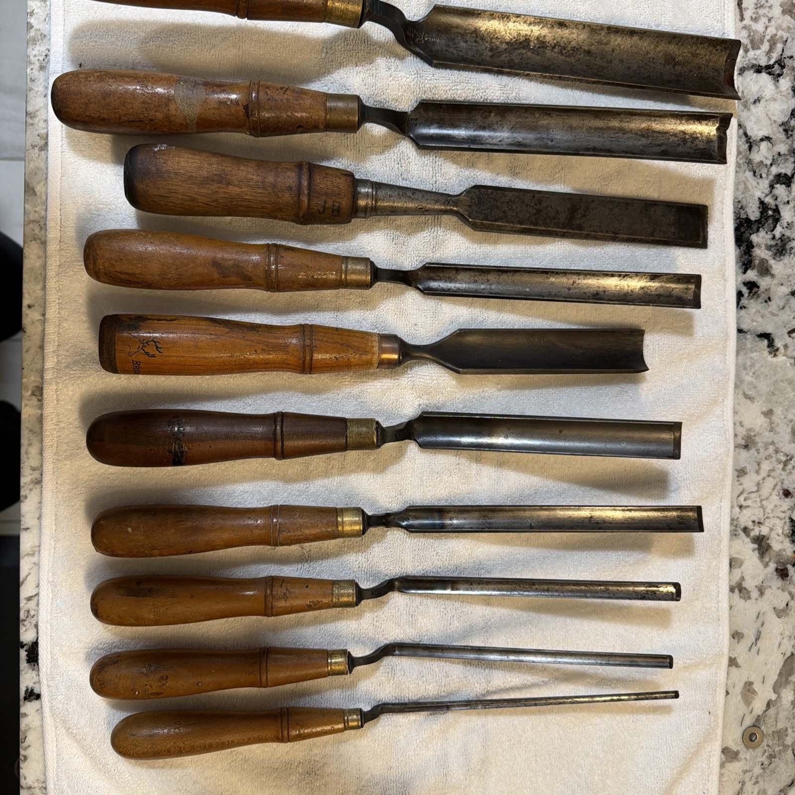 10 Pc Mixed Set Of Vintage Gouge Chisels