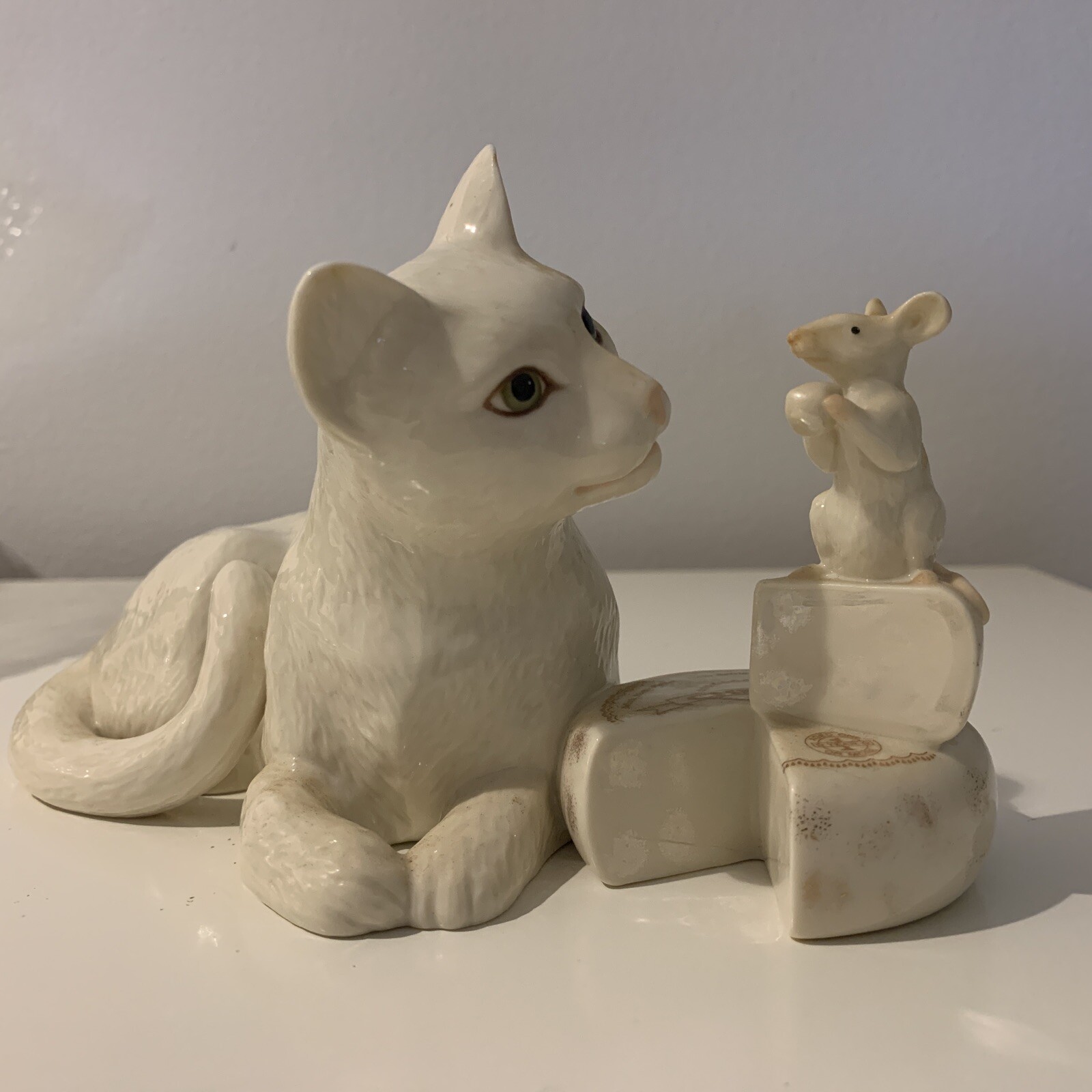 LENOX MAKING FRIENDS Cat with Mouse on Cheese White Kitten