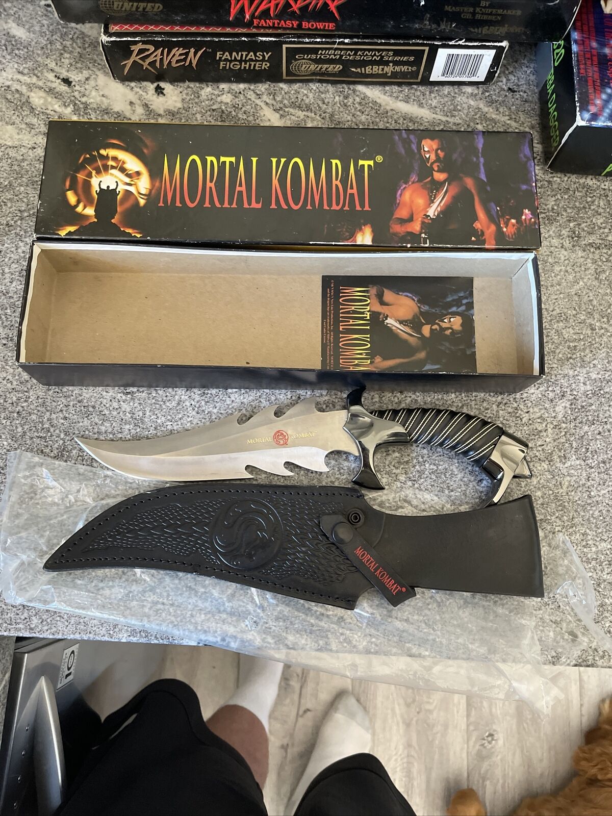 Mortal Kombat Kano Knife Raptor 1995 Gil Hibben United Cutlery. 