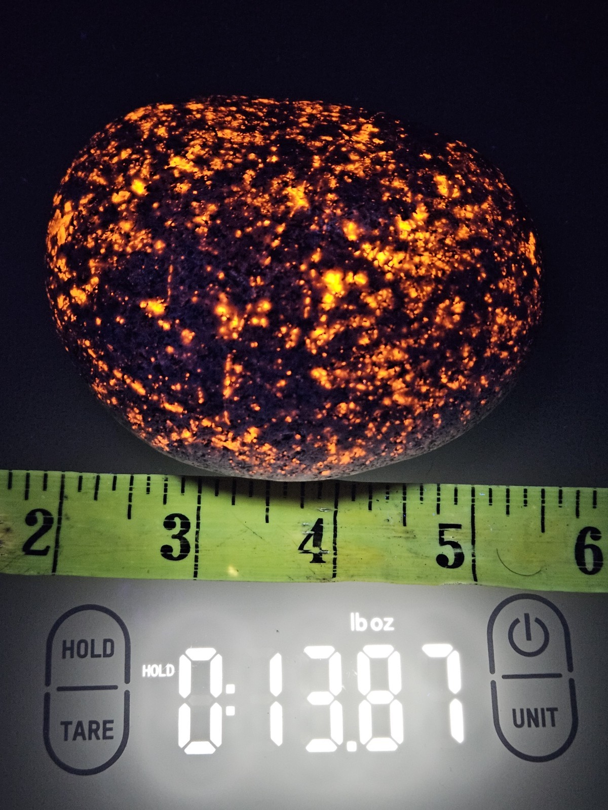 Yooperlite Stone Super bright Fluorescent Sodalite Lake Superior   Yooperlite 