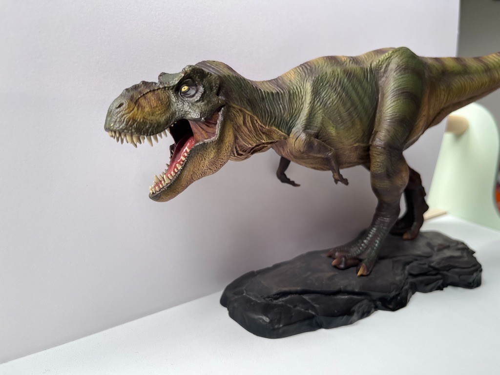 W-Dragon 1/35 Buck T-Rex Lost World Jurassic Park Statue REPAIRED