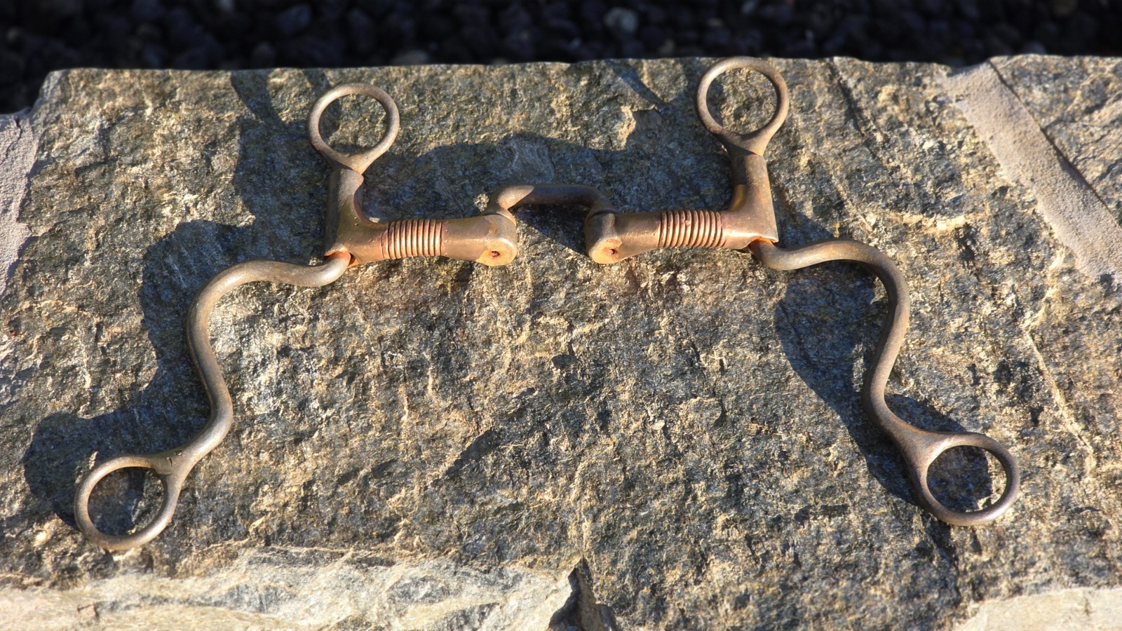 Vintage Dutton Curb Bit – Copper Wrapped Jointed Low Port – #37 Marked Vintage Dutton Curb Bit – Copper Wrapped Jointed Low Port – #37 Marked
