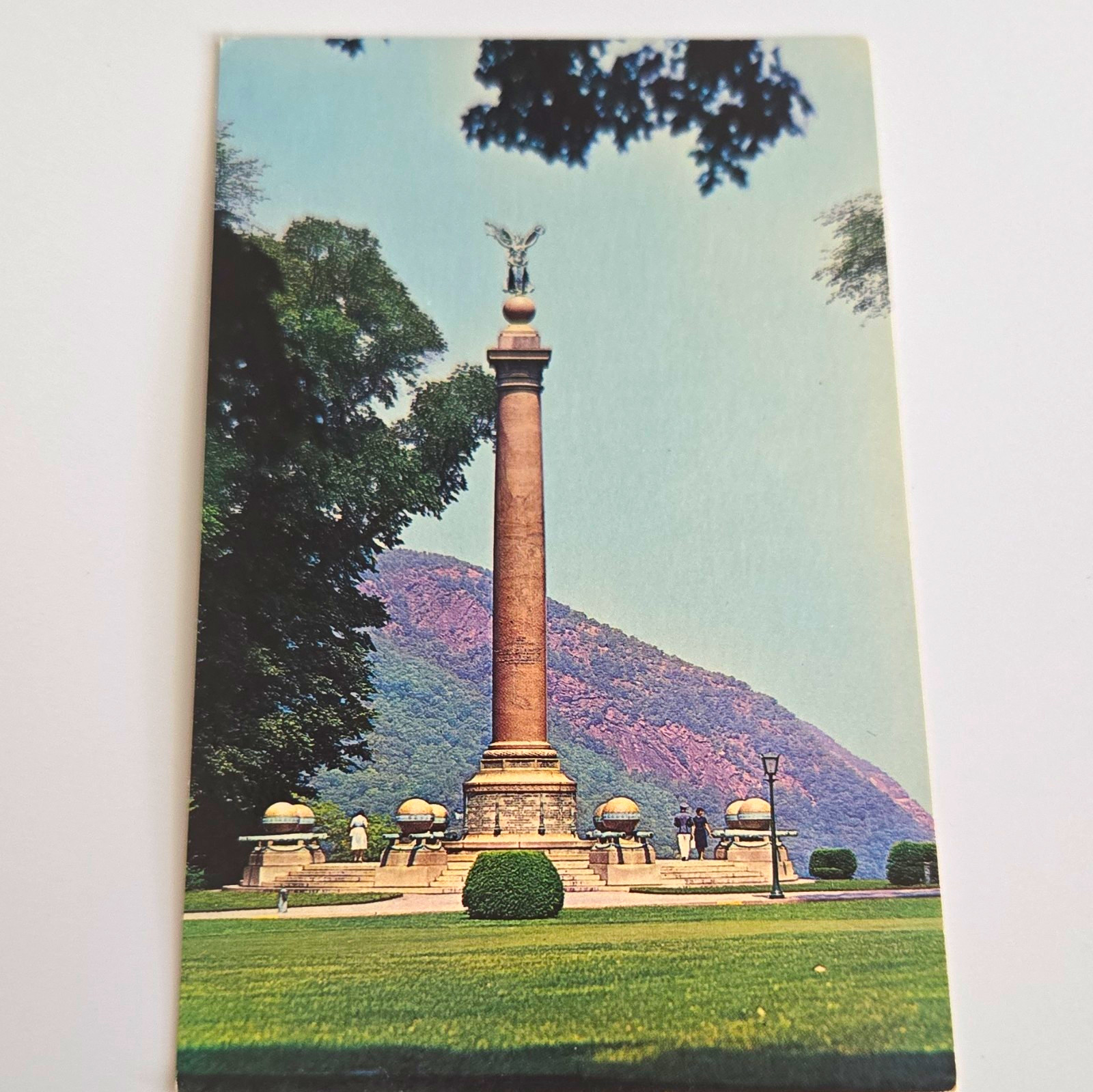 Plastichrome Battle Monument West Point NY Postcard – Unposted Divided