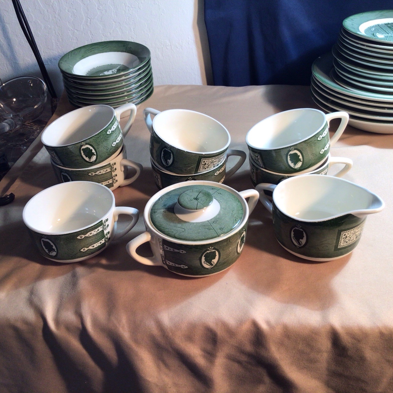 Colonial Homestead by Royal Creamer,Sugar Bowl w/lid & 7 Cups