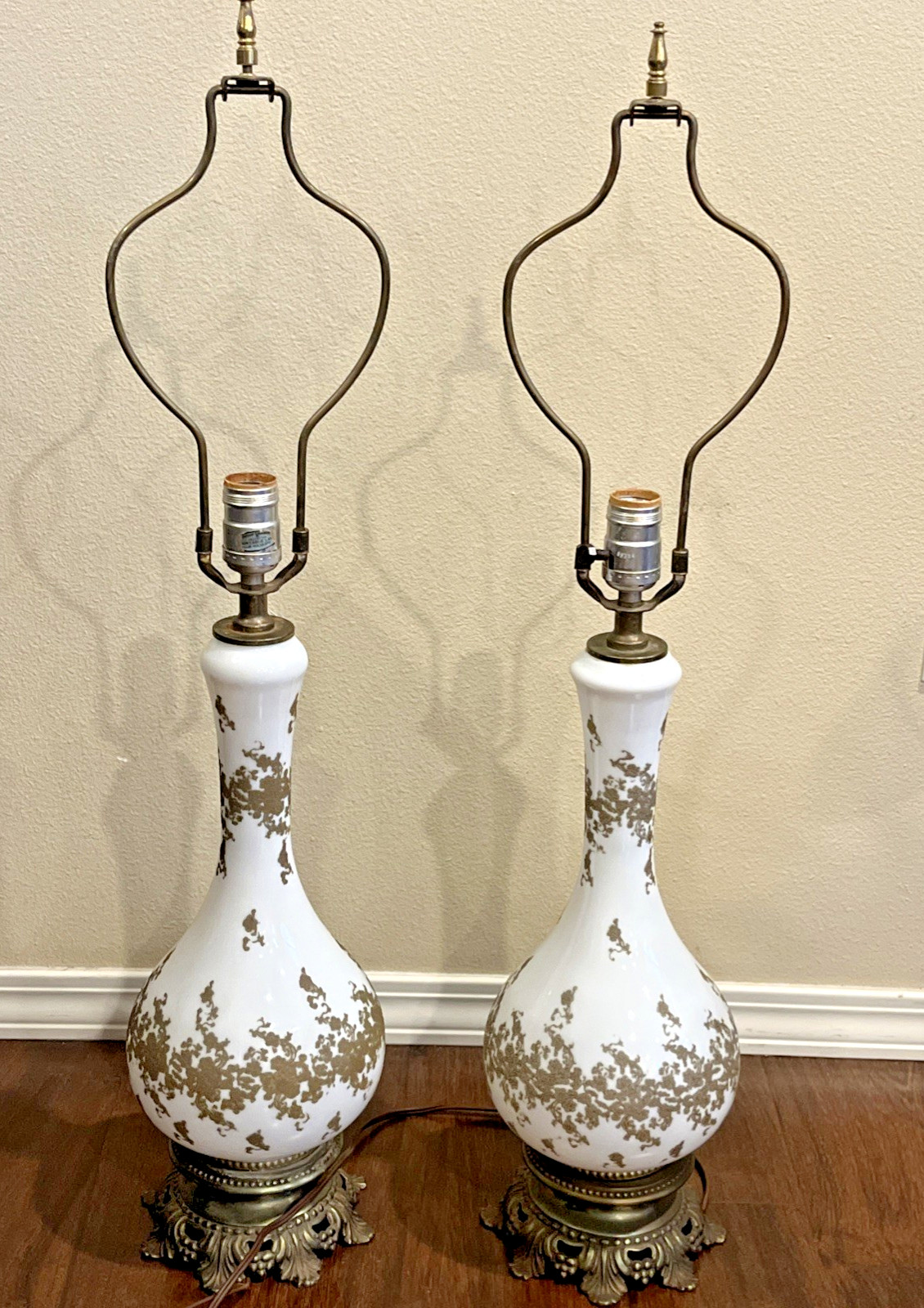 2 Vtg Milk Glass Ornate Brass Table Lamp Hollywood Regency Gold Floral Set Pair