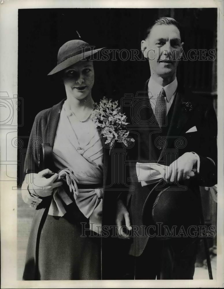 1934 Press Photo British Officer H.M. Groves Marries American Marjorie Wilson 1934 Press Photo British Officer H.M. Groves Marries American Marjorie Wilson