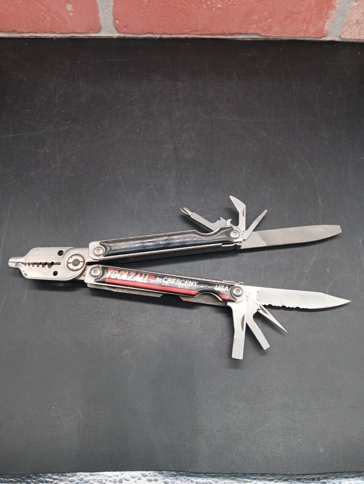 Toolzall By Crescent Multi-tool USA