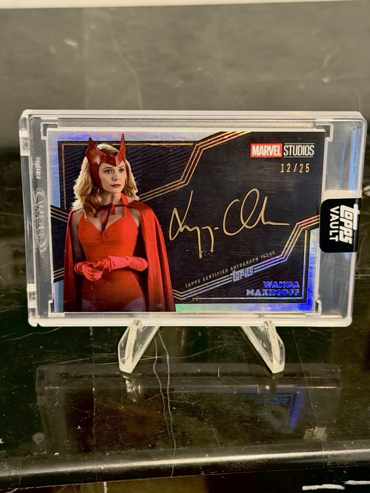 2026 Topps Marvel Vault Wanda Maximoff Gold Auto Elizabeth Olsen /25 Witch