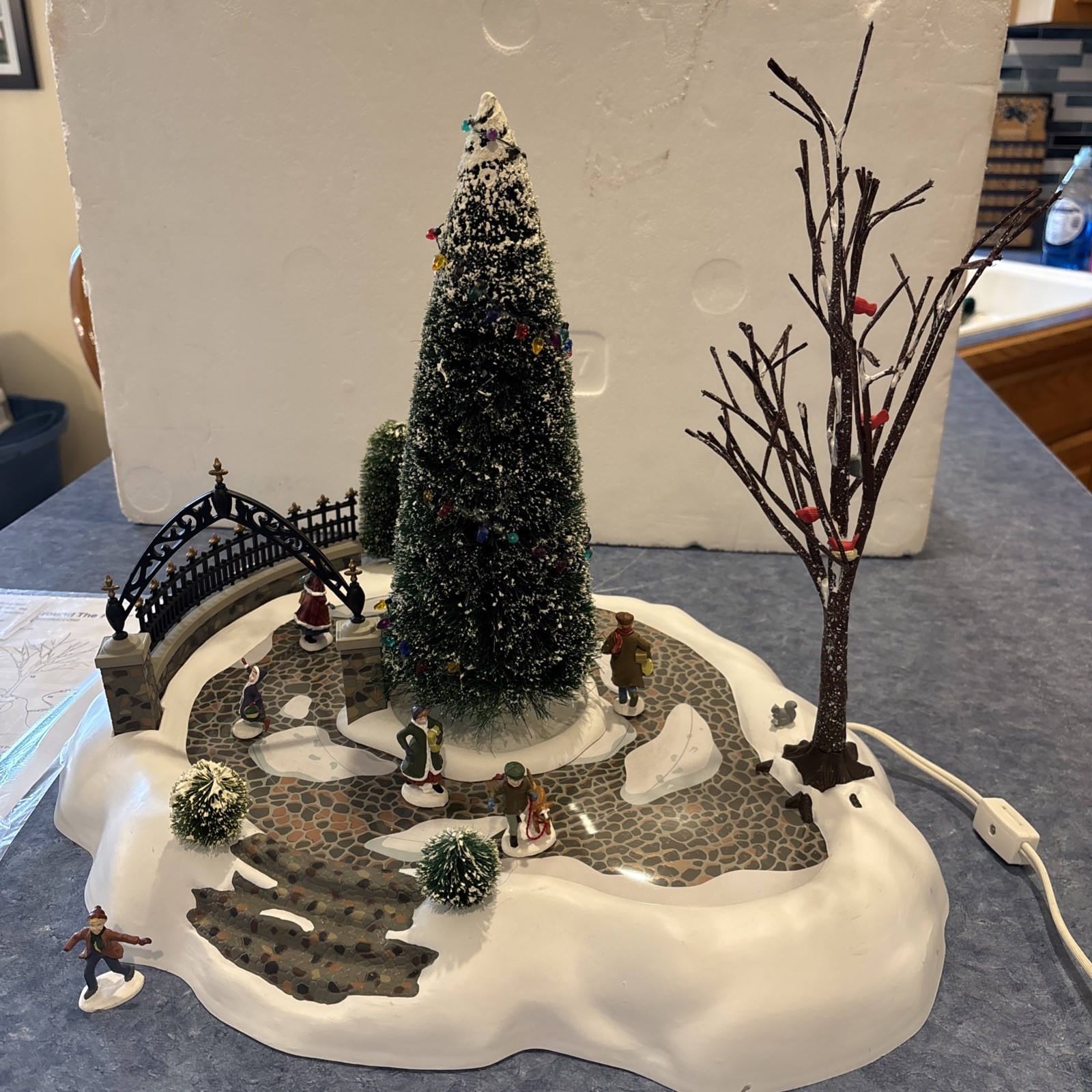Dept. 56 Village Accessories 1994 All Around the Park #52477 VIDEO READ Dept. 56 Village Accessories 1994 All Around the Park #52477 VIDEO READ
