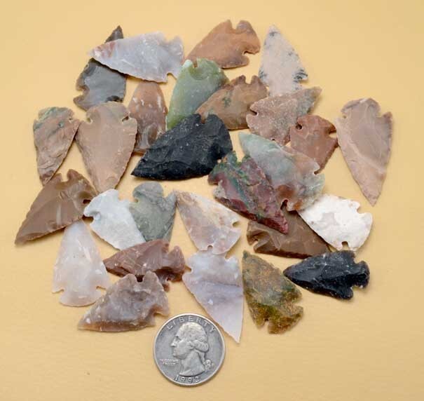 TEN 10 Authentic Ancient Indian Arrowheads \ TEN 10 Authentic Ancient Indian Arrowheads \