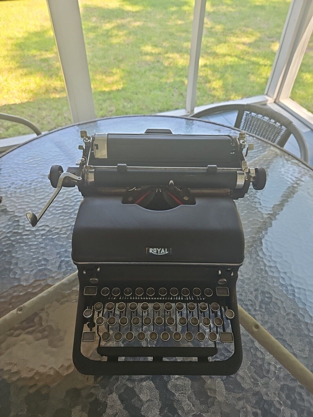 Vintage 1940's Royal KMM Magic Margin Typewriter