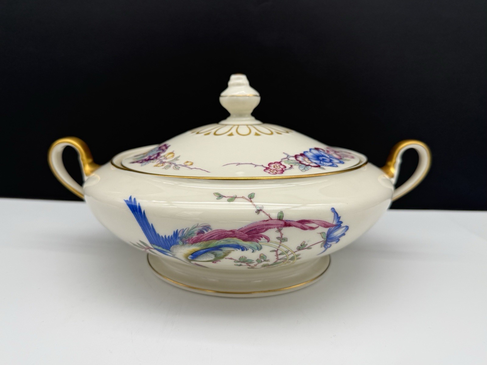 Vintage Castleton Venetian Phoenix Footed Round Lidded Vegetable Bowl Guilt USA