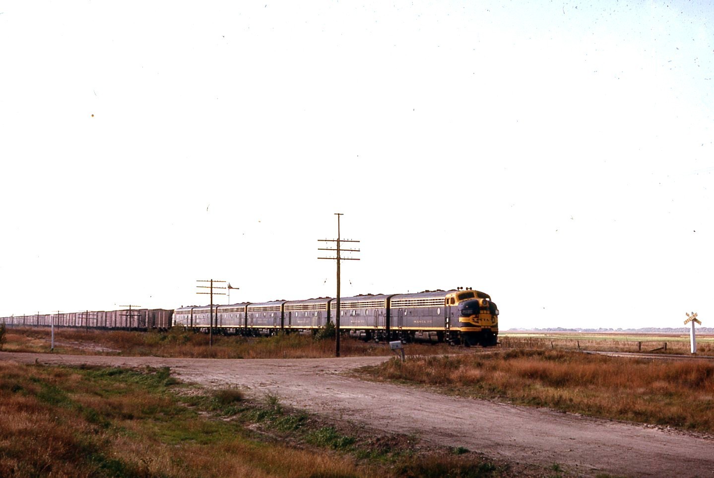 (Lot #4732, Set of 24) SANTA FE ACTION & ROSTER SLIDES