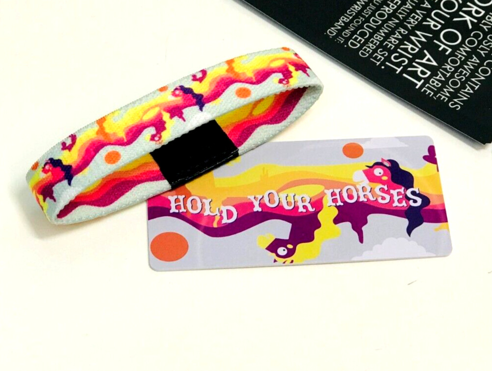ZOX **HOLD YOUR HORSES** Silver Single Med Mys NIP Wristband w/Card