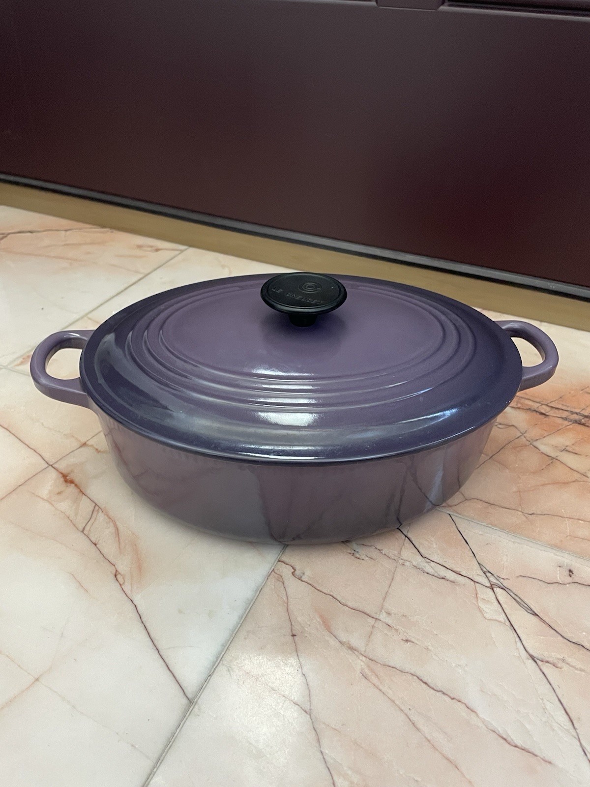 Le Creuset 27 Oval Dutch Oven Purple - RARE Le Creuset 27 Oval Dutch Oven Purple - RARE