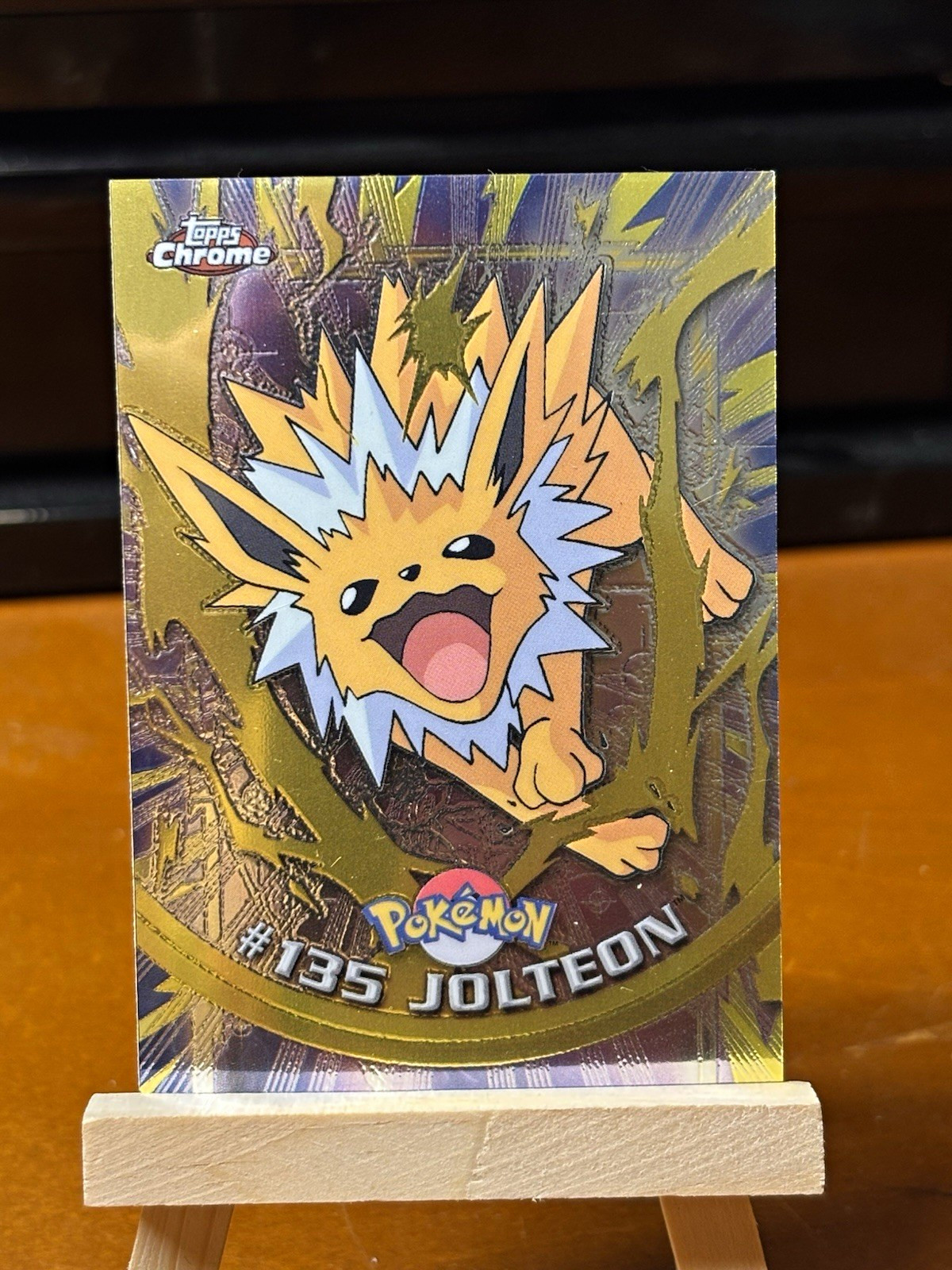 Topps 2000 Topps Chrome Pokémon TV Animation Edition #135 Jolteon Card English