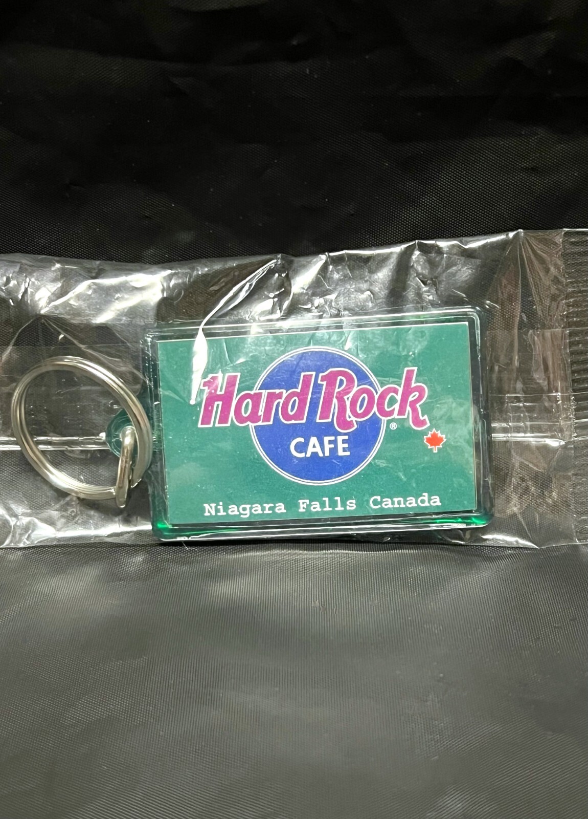 NEW Hard Rock Cafe *Niagara Falls Canada* Keychain Original Packaging Maple Leaf
